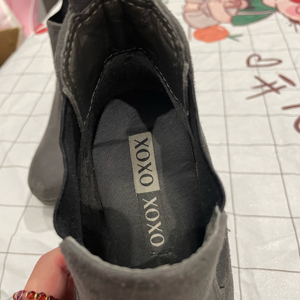 Shoes - Picture 2 of 2
